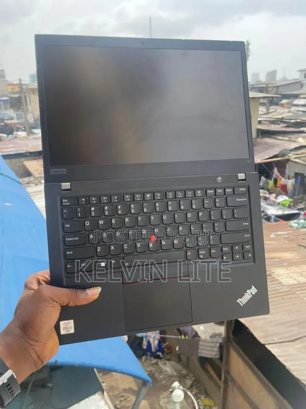 Laptop Lenovo ThinkPad T14 6GB Intel Core i5 SSD 256GB · Photo 1