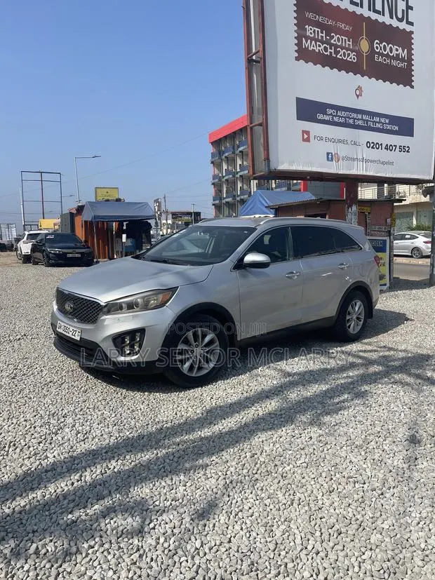 Kia Sorento LX 4dr SUV AWD (2.4L 4cyl 6A) 2015 Silver · Photo 1