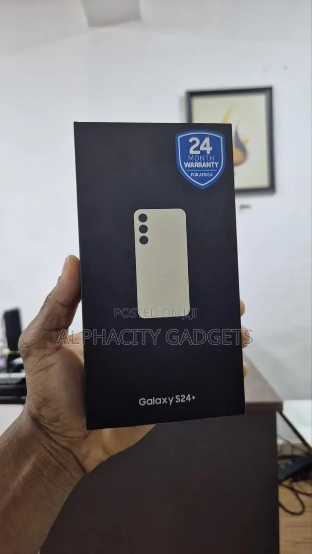 New Samsung Galaxy S24+ 512 GB Gold · Photo 1