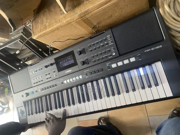 Yamaha PSR E483 · Photo 1