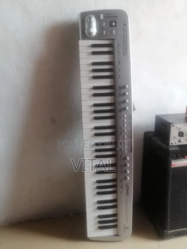 Behringer Umc 610 · Photo 1
