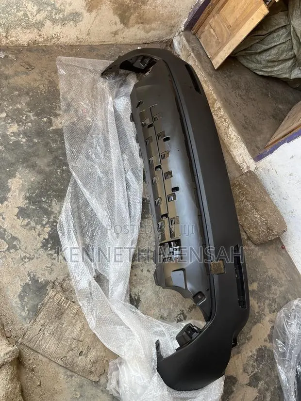 Mazda Cx50 Back Bumper Upper · Photo 1