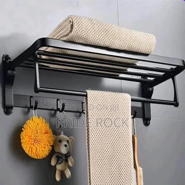 Multiple Foldable Towel Rack · Photo 1