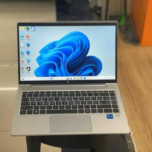 Laptop HP EliteBook 840 G5 8GB Intel Core i5 SSD 256GB · Photo 1