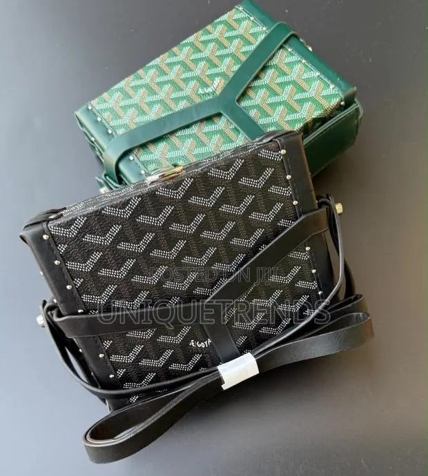 Goyard Minaudière Crossbody Bags · Photo 1