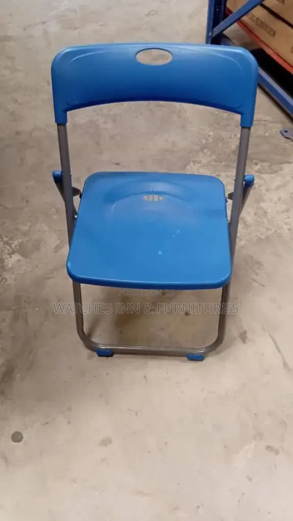 Foldable Chair · Photo 1