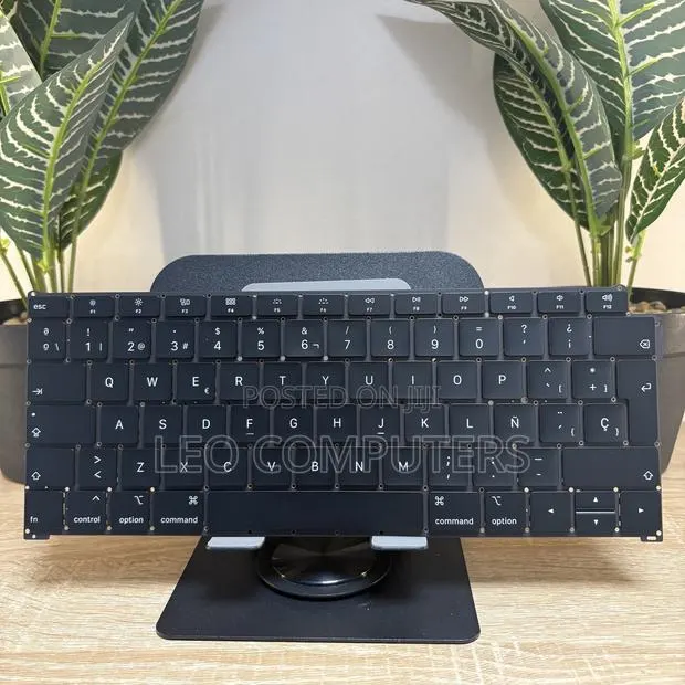MacBook Air 13-Inch A1932 Keyboard – 2018–2019 · Photo 1