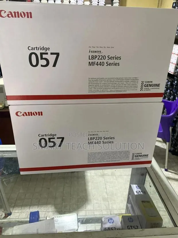 Canon Toner 057 · Photo 1