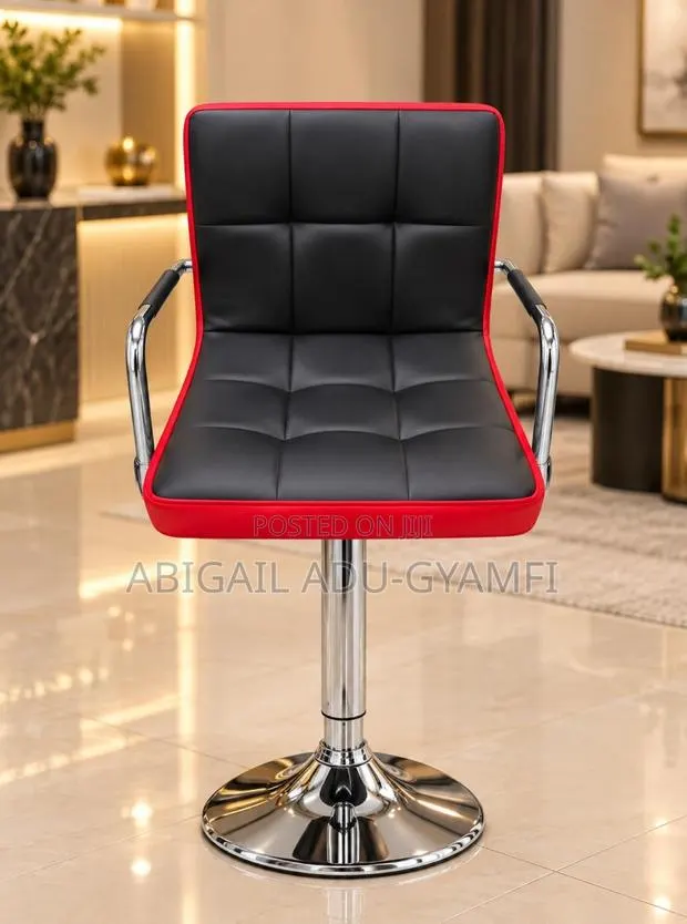 Bar Stool Red and Black · Photo 1