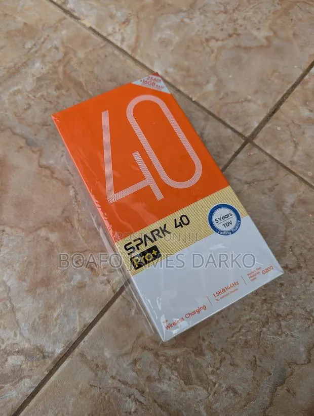 New Tecno Spark 40 Pro+ 256 GB Black · Photo 1