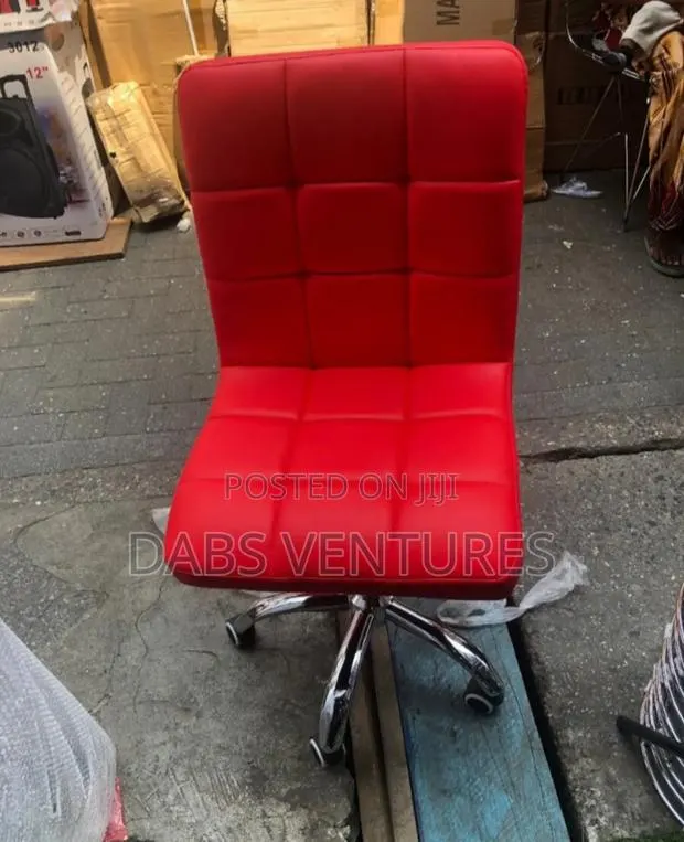 Brand New Office Chair · Photo 1