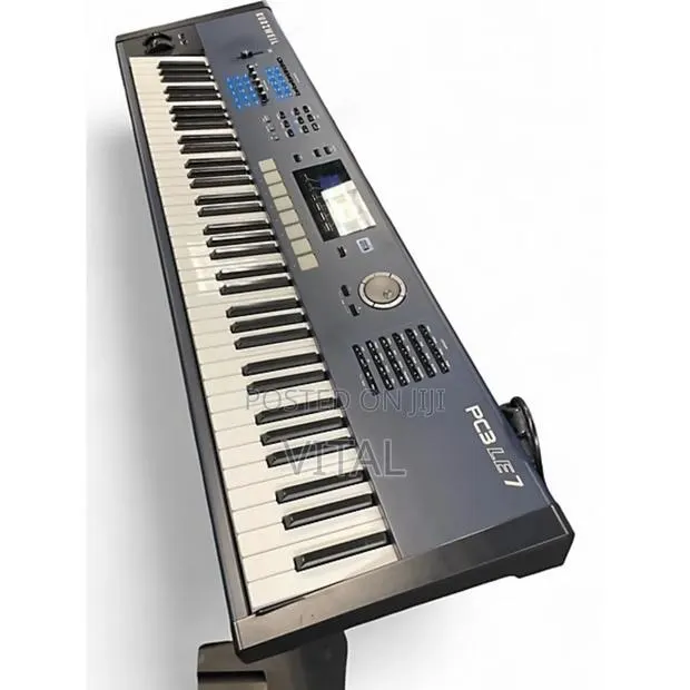 Kurzweil Pc3 Le7 · Photo 1
