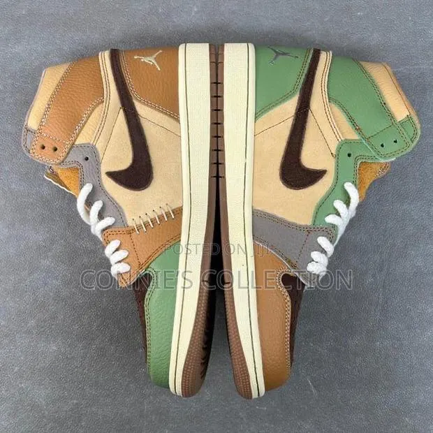 Air Jordan 1 Retro High · Photo 1