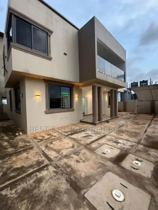 Executive 4 Bedroom Duplex House for Rent at Adenta New Legon · Photo 1