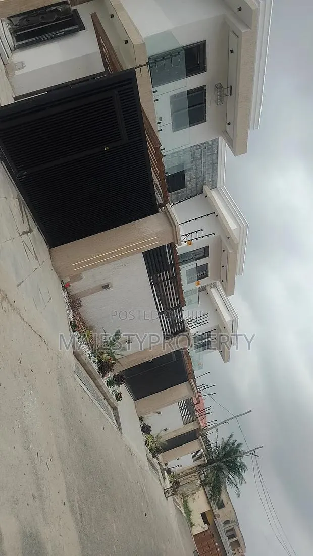 Newly Built Three 3bedrooms Luxury Self-Compound for Sale at Spintex · Photo 1