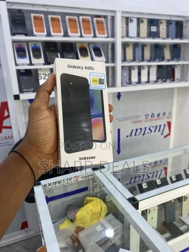 New Samsung Galaxy A05s 128 GB Black · Photo 1