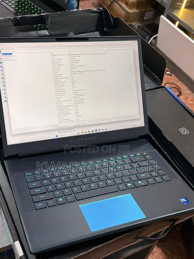 Laptop Alienware Area-51 32GB Intel Core Ultra 9 SSD 1T · Photo 1