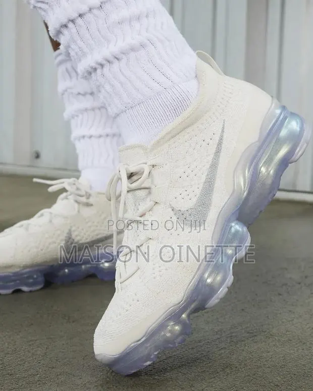 Nike Air Vapormax Flyknit · Photo 1