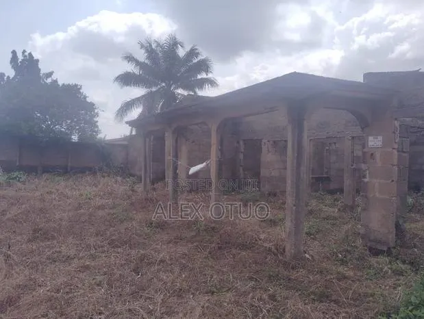 5bdrm House in Alex Otuo Properties, Kumasi Metropolitan for sale