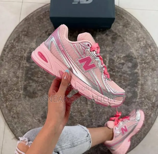 New Balance 740 Pink/Silver · Photo 1