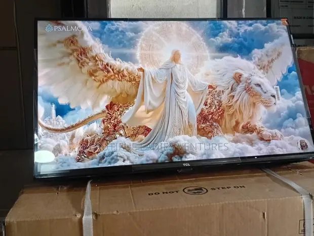 TCL 32” Premium Quality Digital Tv · Photo 1