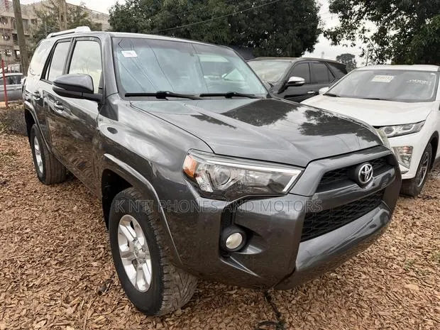 Toyota 4-Runner SR5 Premium 4dr 4x4 (4.0L 6cyl 5A) 2017 Gray · Photo 1