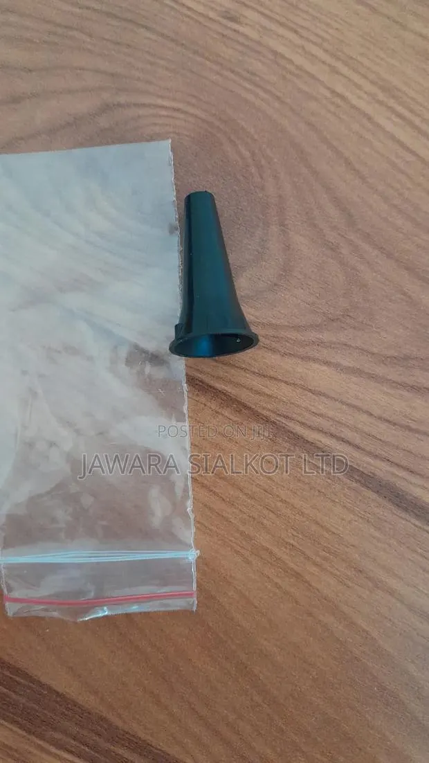 Diagnostic Otoscope Covers – | Universal, High-Quality · Photo 4