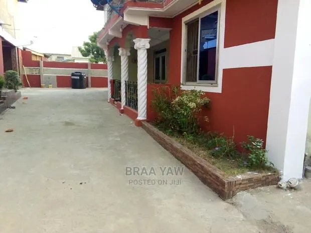 Wall Skimming and House Painting · Photo 1