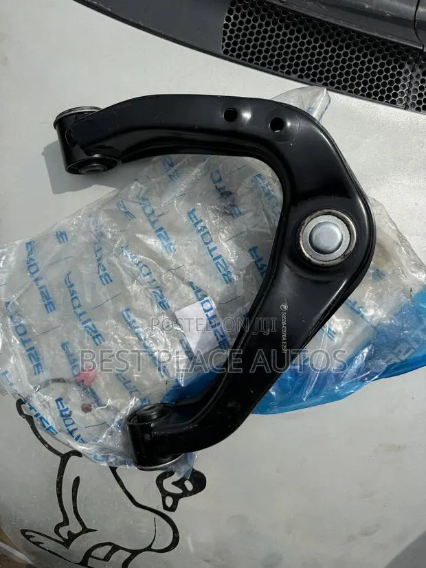 Nissan Navarah 2012 Upper Arm · Photo 1