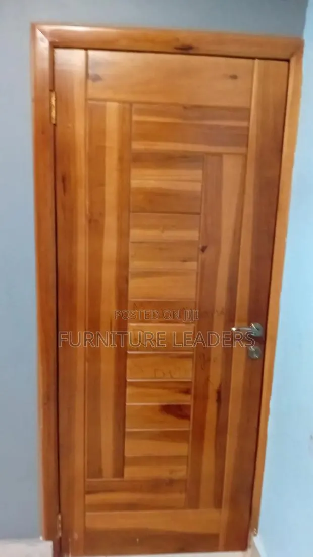 Panel Door · Photo 1