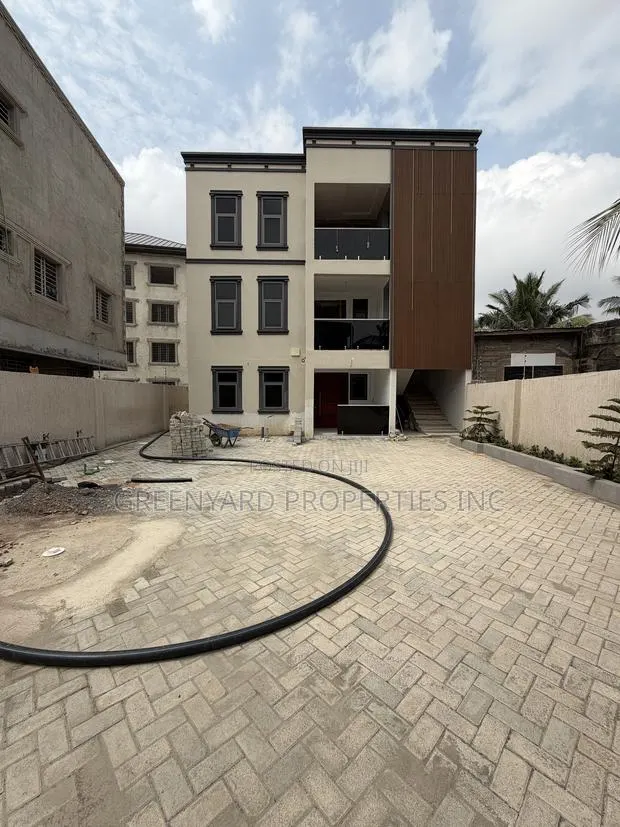 3bdrm Apartment in Trasacco, Adjiriganor for rent · Photo 1