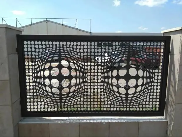 Iron Metal Fence · Photo 1