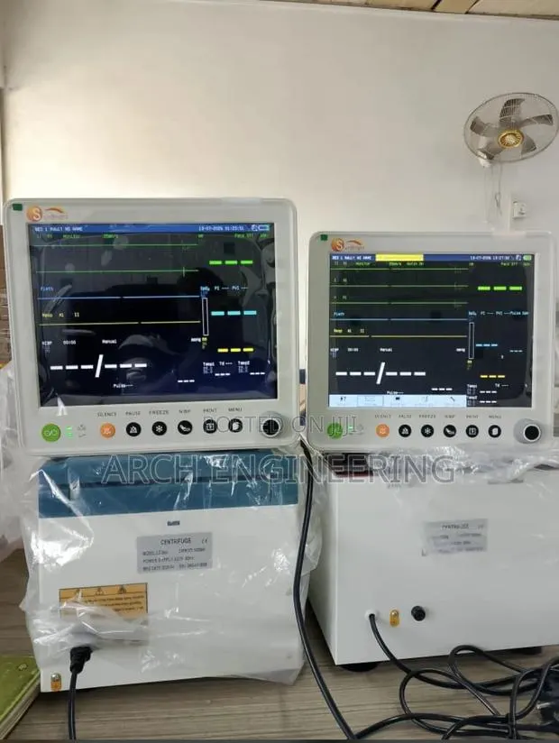 Multi-Parameter Patient Monitor (2 Years Warranty) · Photo 1