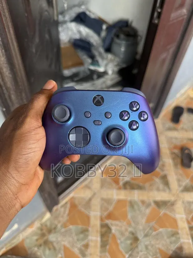 Xbox Series S|X Controller · Photo 1