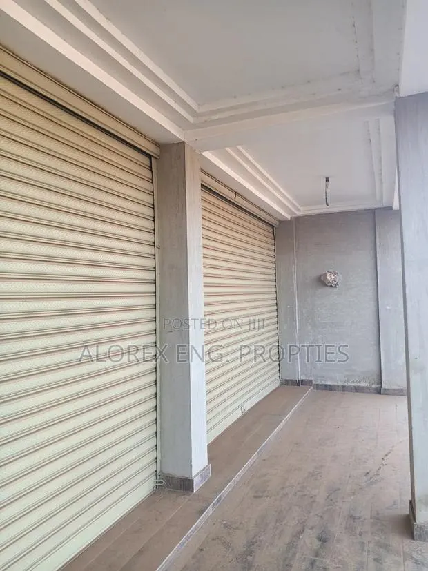 Shop for Rent at Fafraha · Photo 1