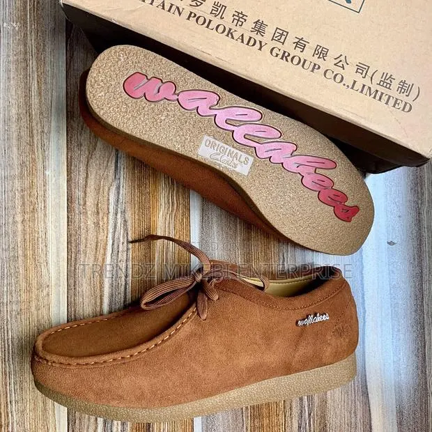 Suede Shoe · Photo 1