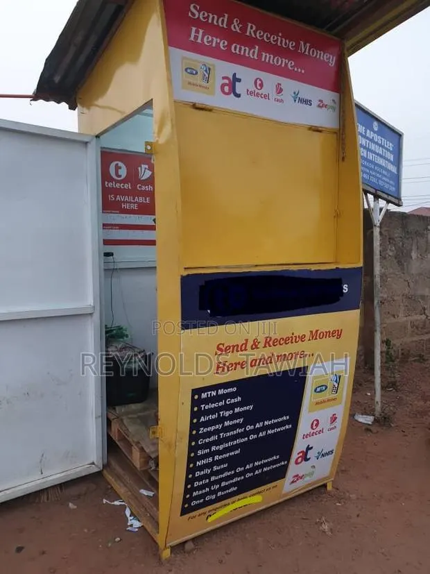 Neat and Strong MoMo Container Kiosk for Sale · Photo 1