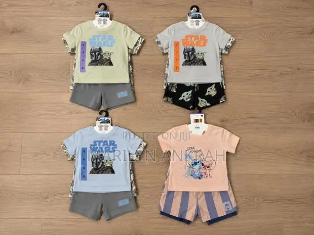 Carters 4 Piece Boy Set · Photo 1