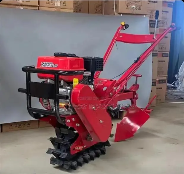 Crawler Power Tiller · Photo 1