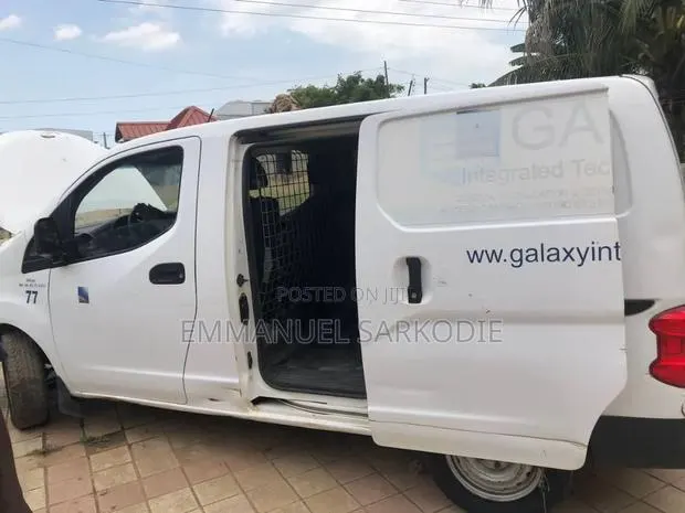Nissan NV200 2017 White · Photo 5