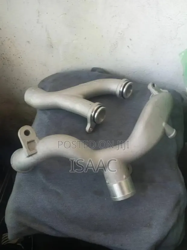 Range Rover Meter Thermostat N Holes · Photo 1