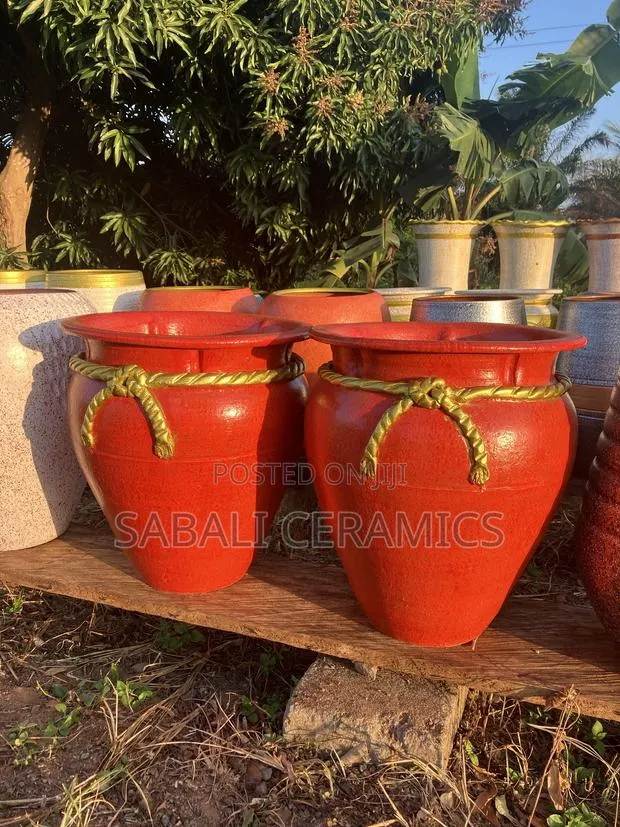 Flower Pots · Photo 1