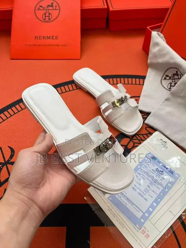 Hermes Ladies Slippers · Photo 1
