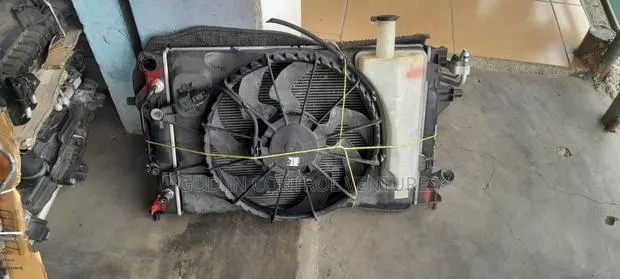 Hyundai Elantra 2016 Watertank and Condenser Complete · Photo 1