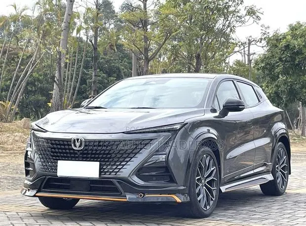 Changan UNI-T 2022 Gray · Photo 1