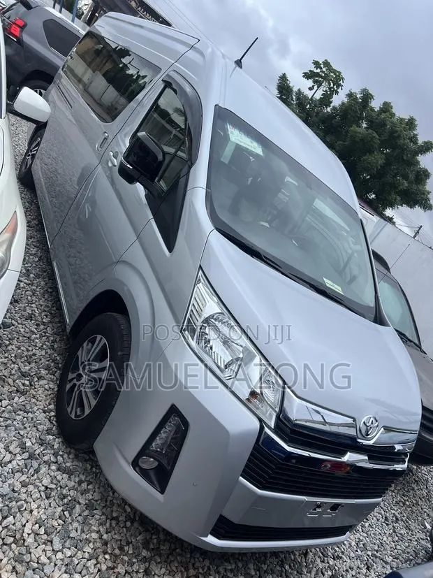 New Toyota HiAce 2025 Silver · Photo 1