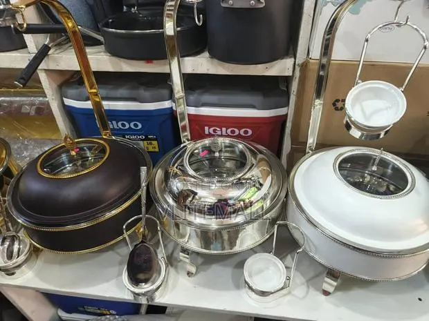 Round Stainless Steel Chafing Dish · Photo 1