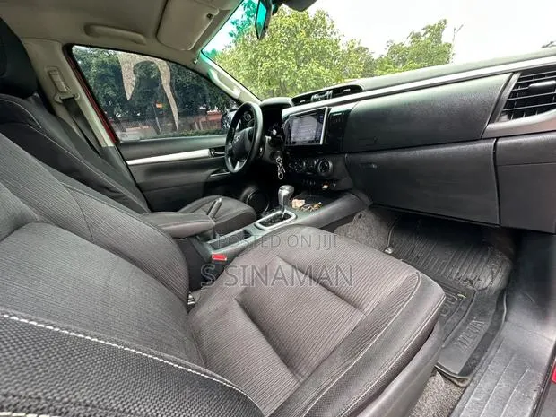 Toyota Hilux Revo Double Cab Deisel 2.8 AWD 2017 Red