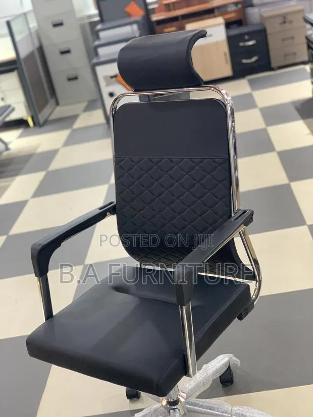 Office Chair - Headrest ( Leather) · Photo 1