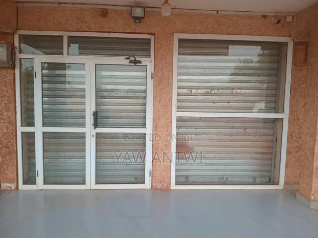 Shop for Rent · Photo 1